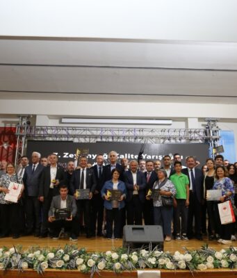 MUĞLA ZEYTİNYAĞI KALİTE YARIŞMASI ÖDÜLLERİ SAHİPLERİNİ BULDU